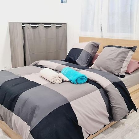 Appartement Tres Lumineux Et Calme. スヴラン エクステリア 写真