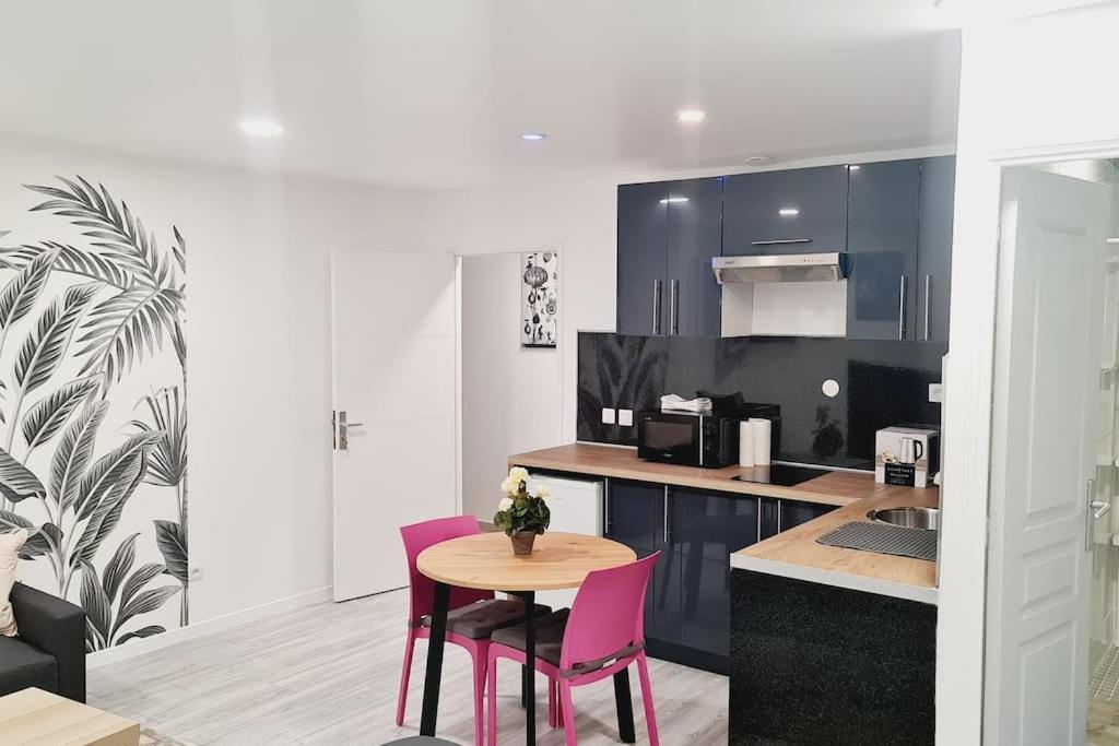 Appartement Tres Lumineux Et Calme. スヴラン エクステリア 写真